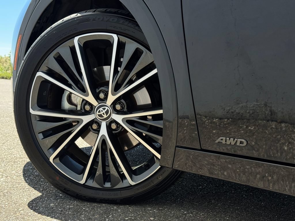 Certified 2025 Toyota Prius XLE AWD/4WD image 23