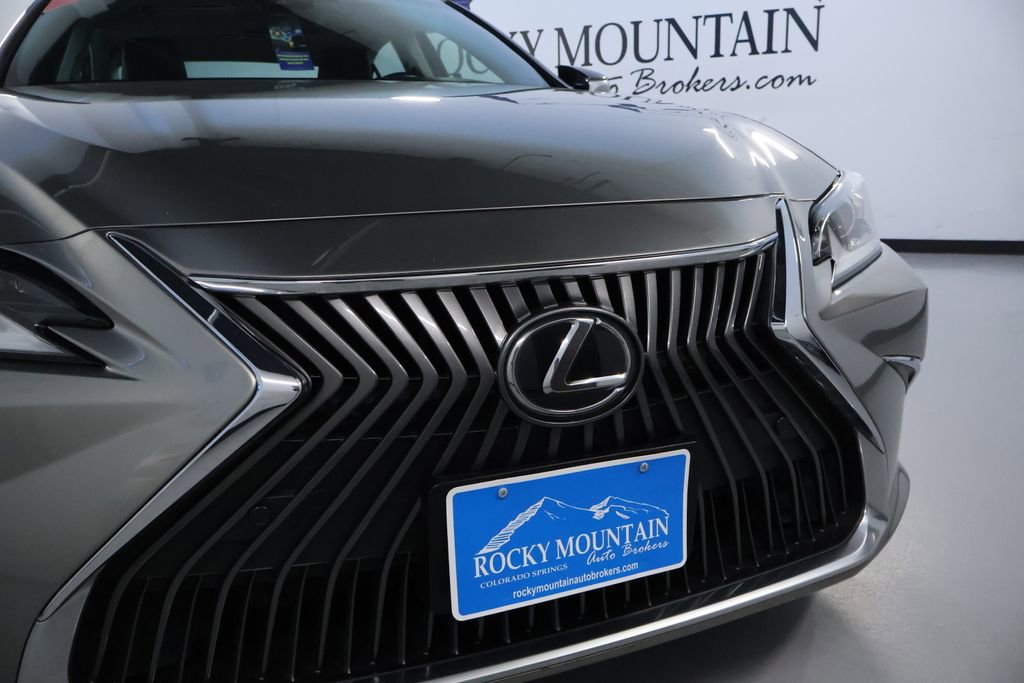 Used 2019 Lexus ES 350 w/ Premium Package image 9
