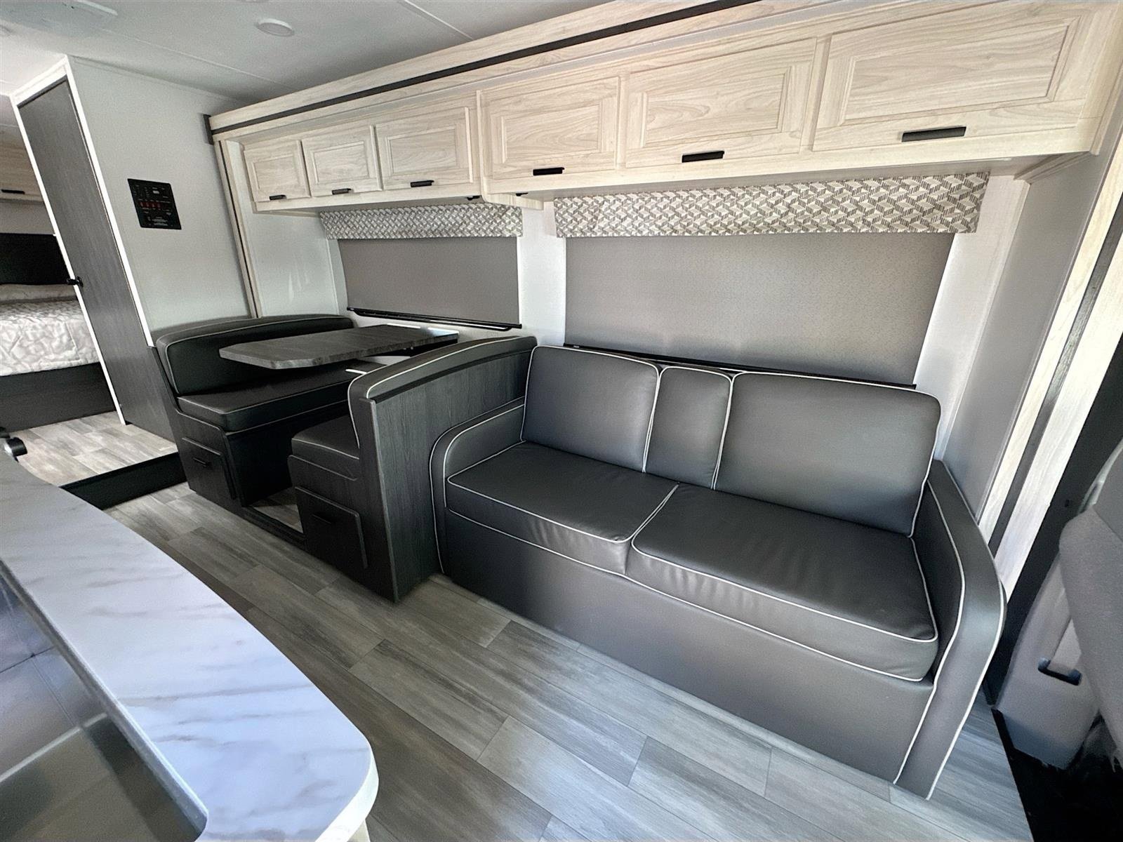 Used 2023 Ford E-450 and Econoline 450 Super Duty w/ Motorhome Prep Package RWD image 18