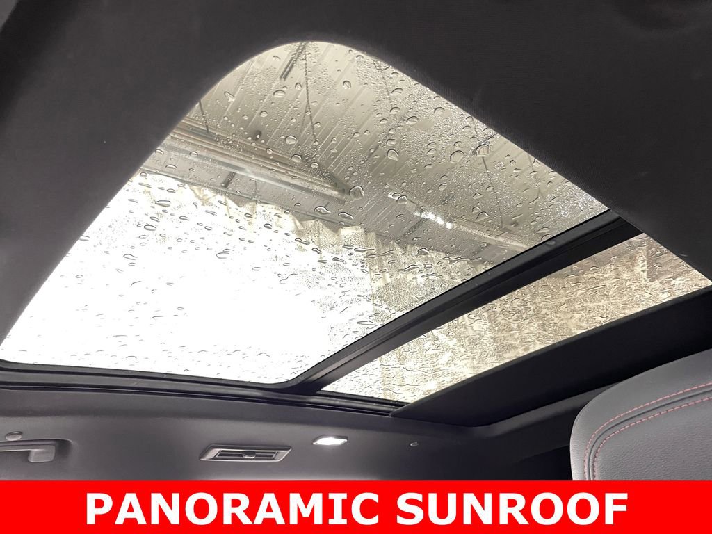 Certified 2024 Chevrolet Traverse RS image 5