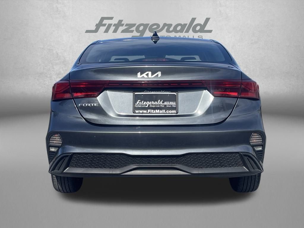 Used 2022 Kia Forte LXS image 6