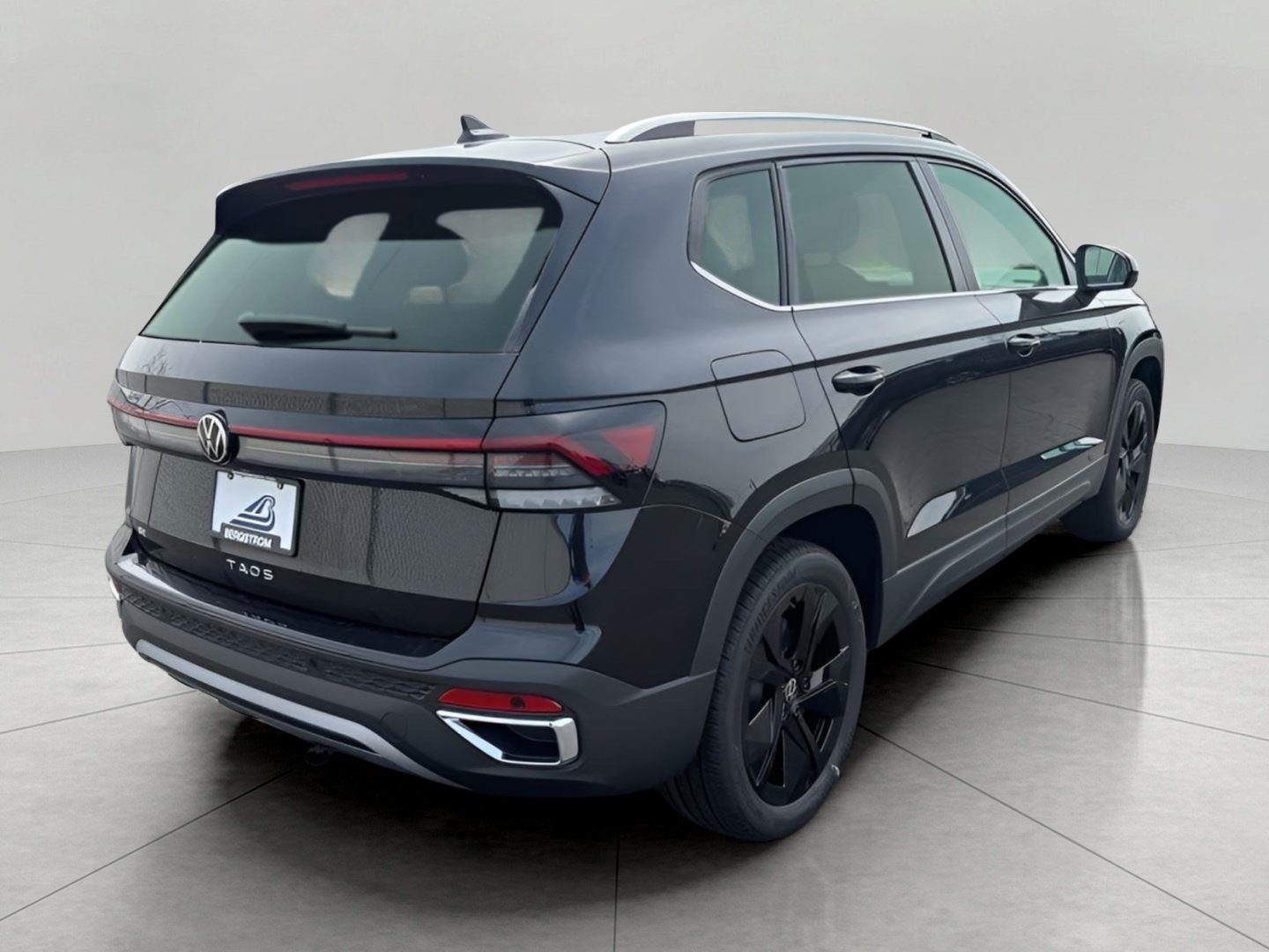 New 2026 Volkswagen Taos SE FWD image 7