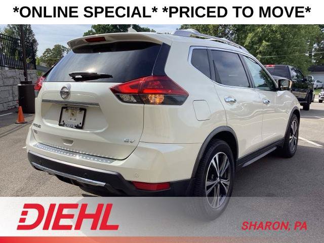 Used 2019 Nissan Rogue SV w/ Premium Package FWD image 11