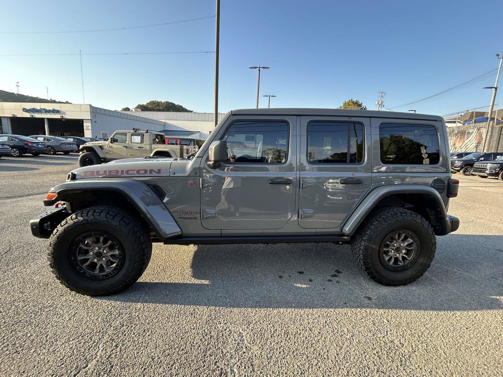 Used 2022 Jeep Wrangler Unlimited Rubicon w/ Steel Bumper Group AWD/4WD image 4