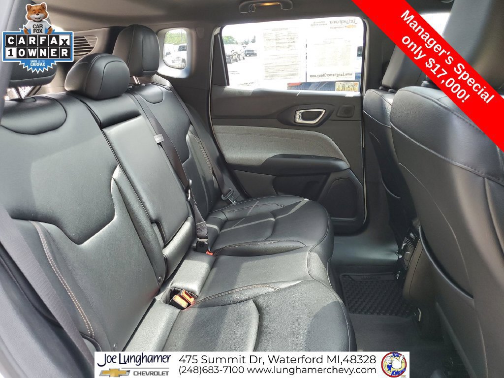 Used 2024 Jeep Compass Latitude w/ Sun and Sound Group AWD/4WD image 29