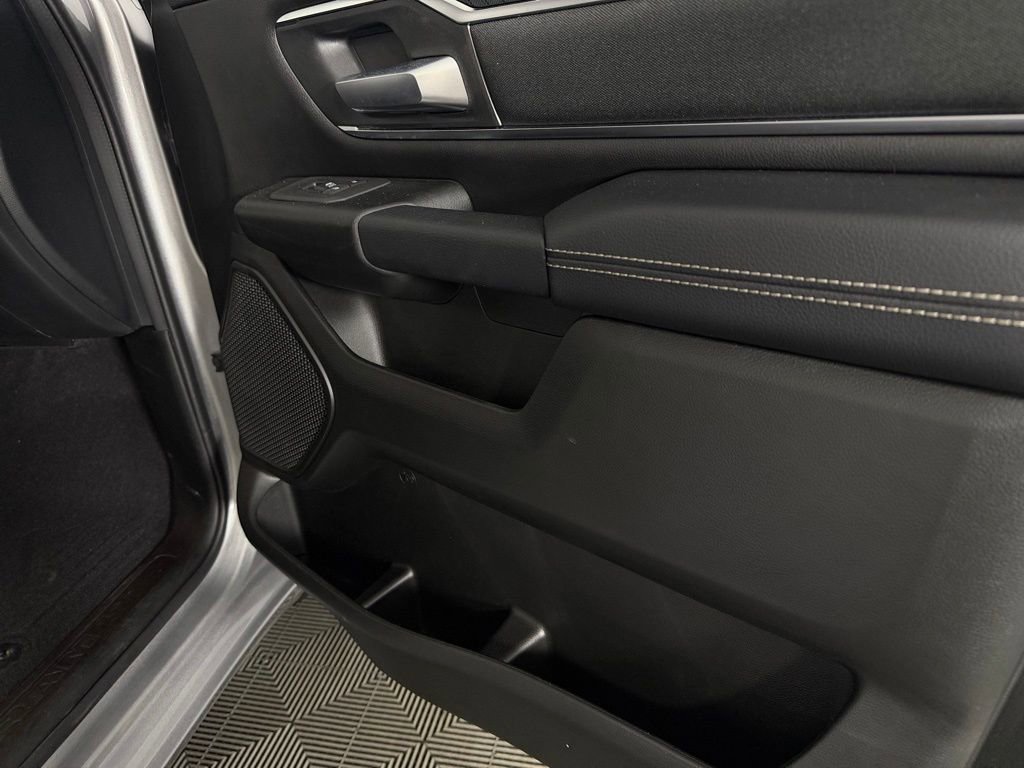 Used 2025 RAM 1500 Big Horn AWD/4WD image 33