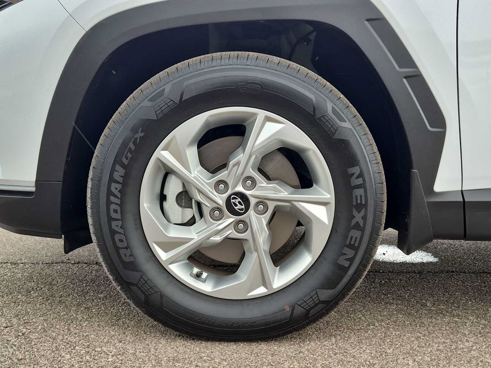 Certified 2024 Hyundai Tucson SEL FWD image 13