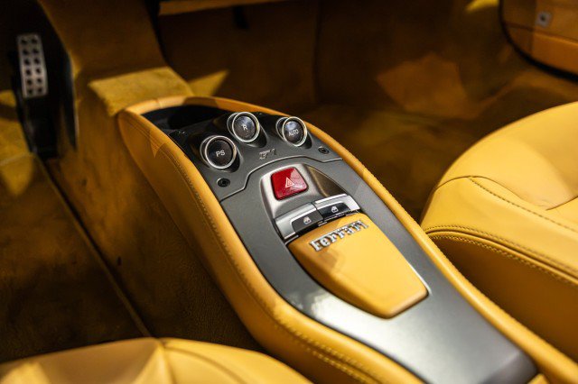 Used 2010 Ferrari 458 Italia Coupe RWD image 52