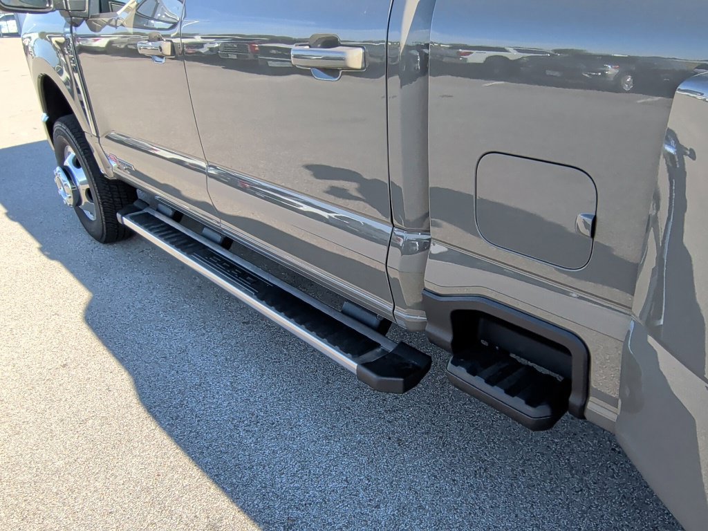 New 2027 Ford F350 Lariat AWD/4WD image 41