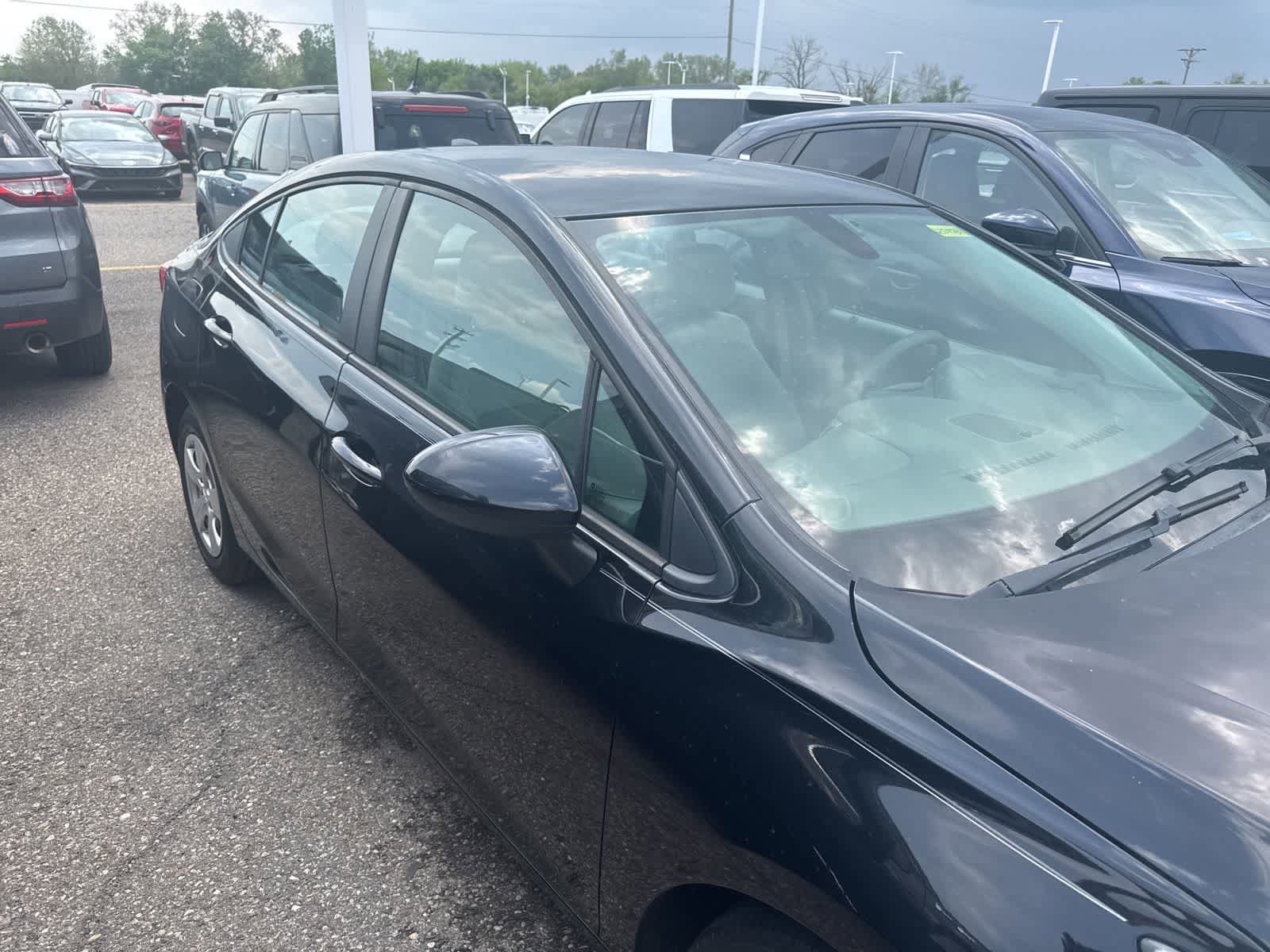 Used 2016 Chevrolet Cruze LS FWD image 25