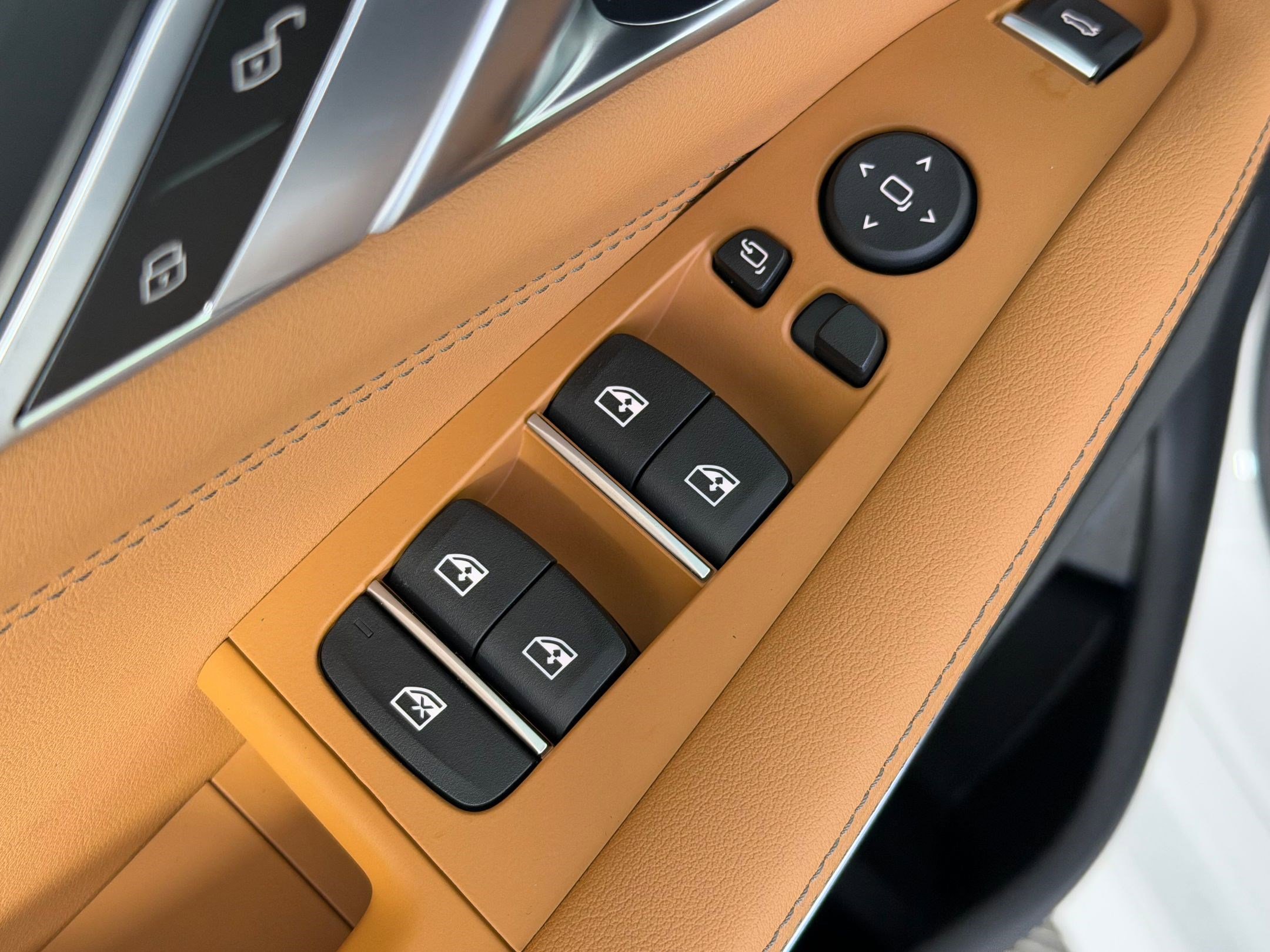 New 2026 BMW X5 xDrive50e w/ Executive Package image 22