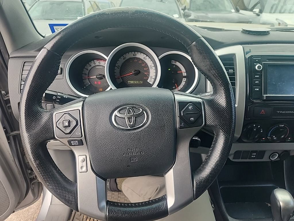 Used 2015 Toyota Tacoma PreRunner w/ SR5 Package RWD image 22