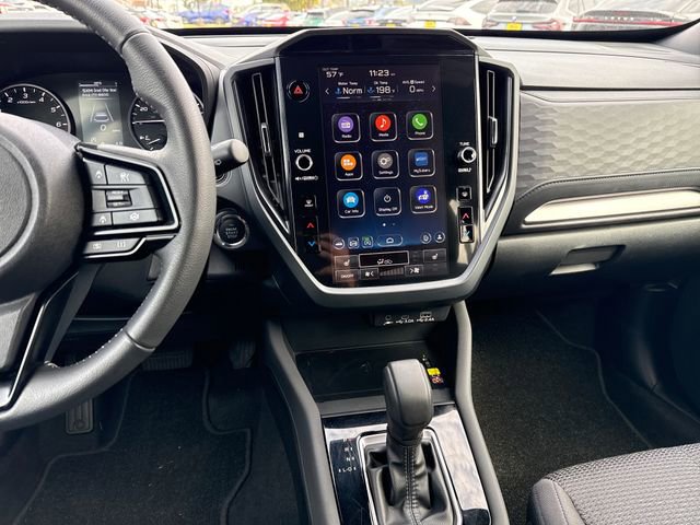 Used 2025 Subaru Forester Premium image 21