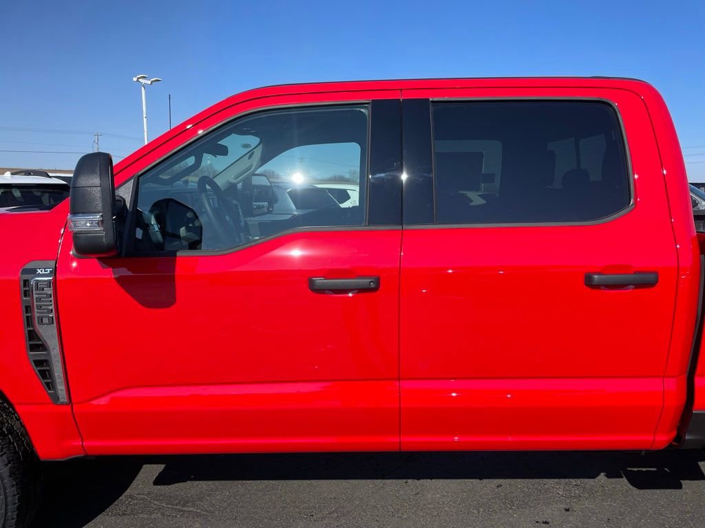 New 2026 Ford F250 XLT w/ FX4 Off-Road Package image 33