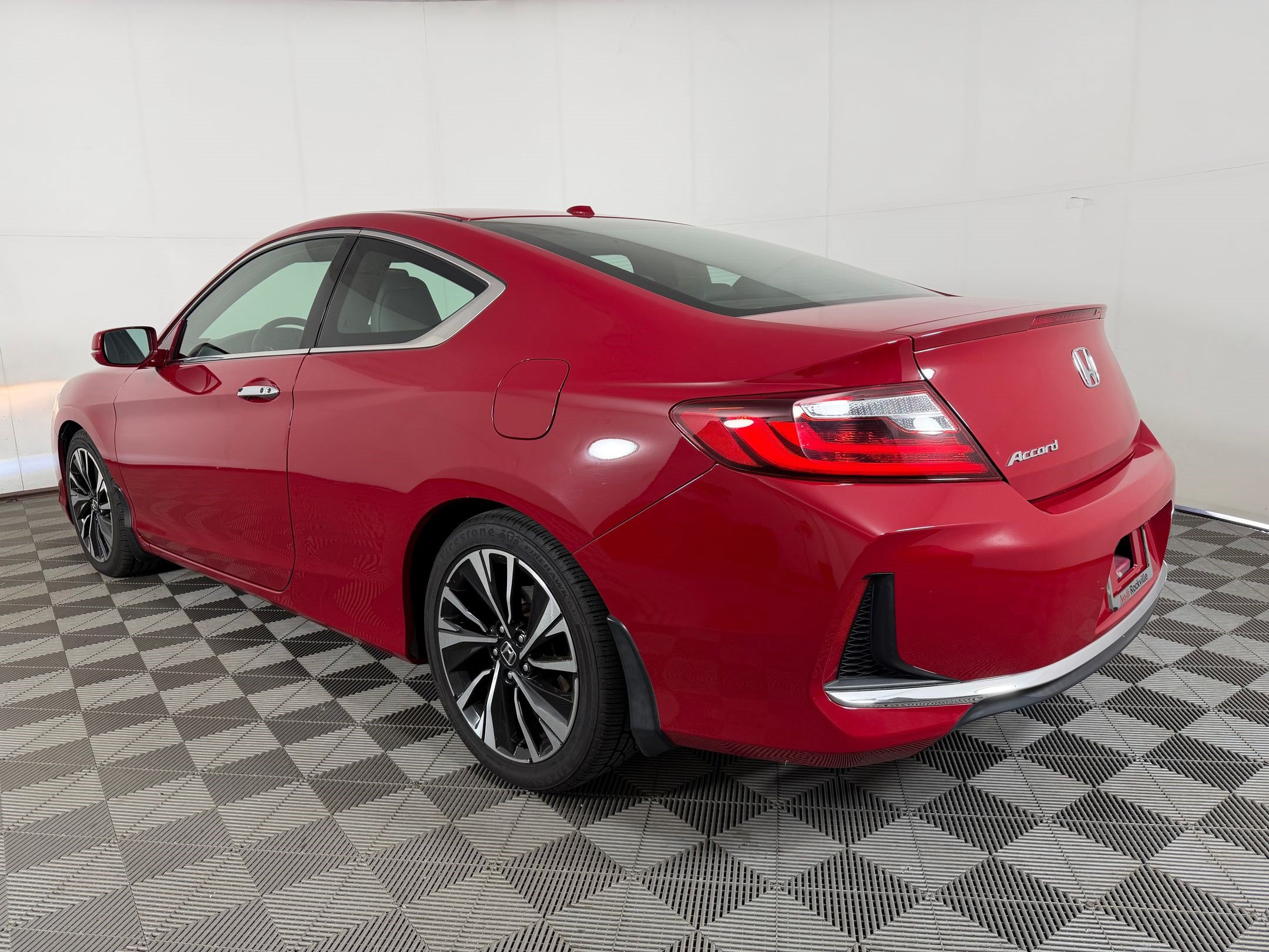 Used 2016 Honda Accord EX-L image 3