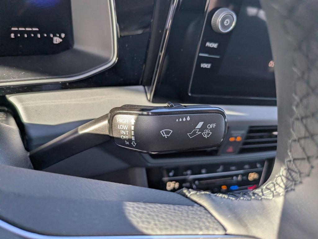 New 2026 Volkswagen Jetta SE FWD image 27