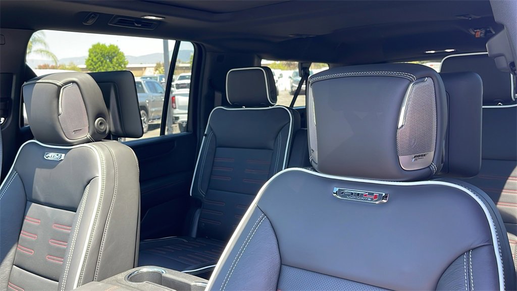 New 2025 GMC Yukon XL AT4 Ultimate image 13