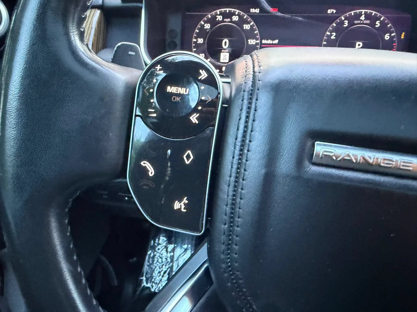 Used 2019 Land Rover Range Rover HSE AWD/4WD image 28