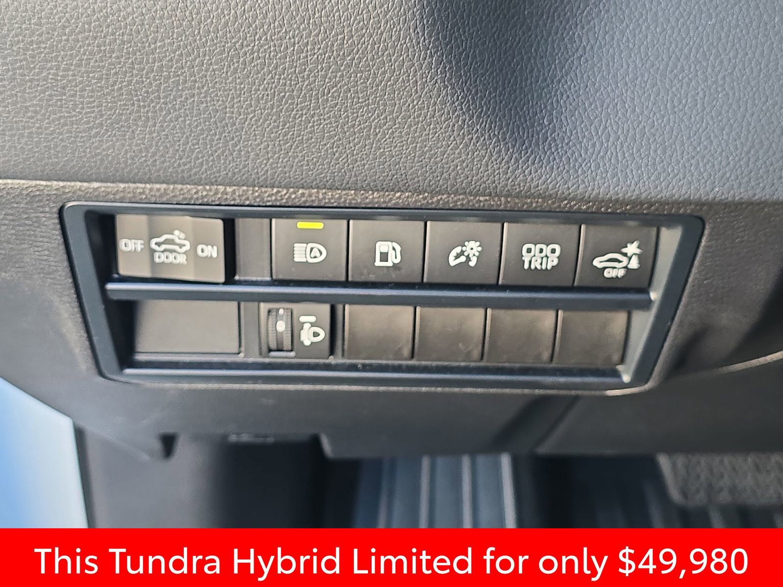 Used 2024 Toyota Tundra Limited image 33