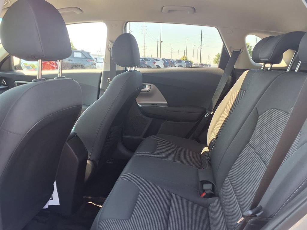Used 2021 Kia Niro LX FWD image 24