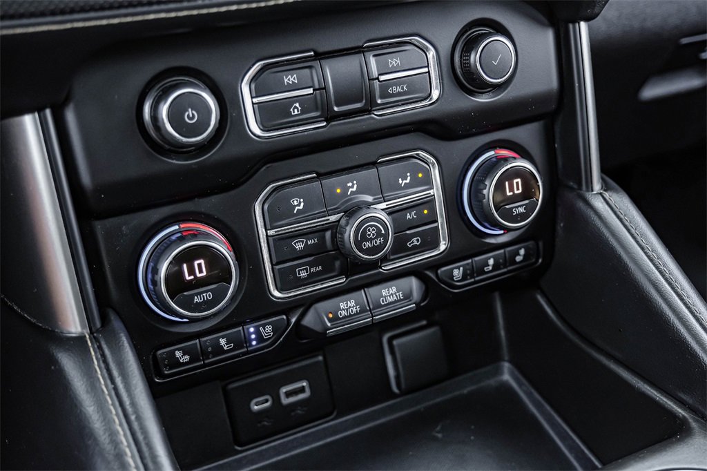 Used 2021 Chevrolet Suburban Premier w/ Premium Package image 26