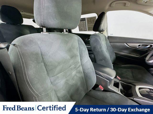 Used 2016 Nissan Rogue S w/ Appearance Package image 28