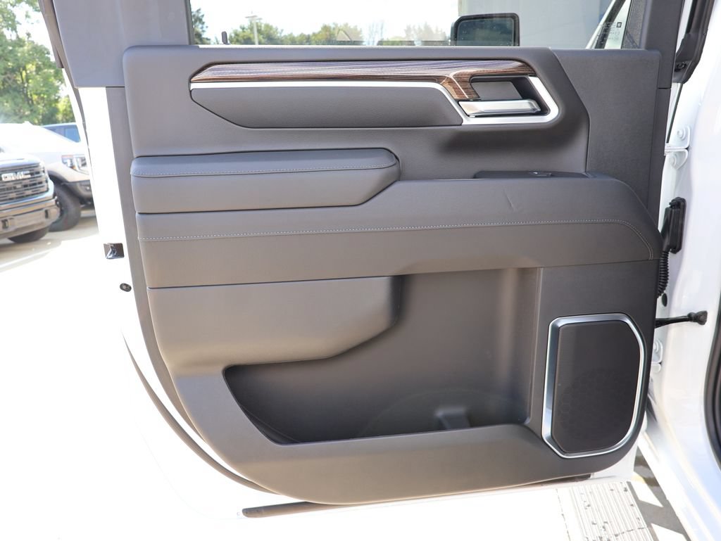 New 2026 Chevrolet Silverado 3500 LT w/ Trail Boss Package AWD/4WD image 27