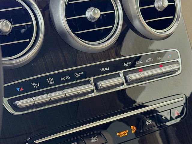 Used 2021 Mercedes-Benz GLC 300 4MATIC image 16