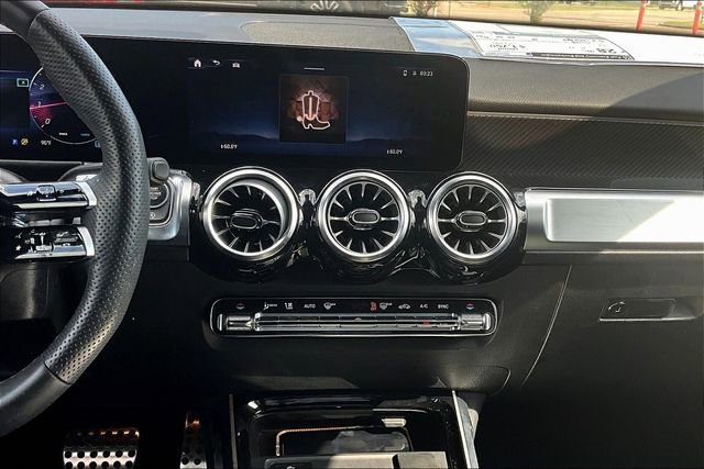 New 2024 Mercedes-Benz GLB 250 image 6
