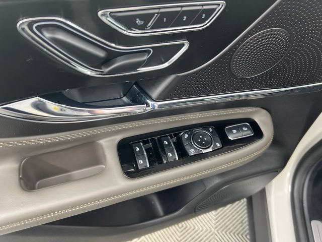 Certified 2024 Lincoln Corsair AWD image 13