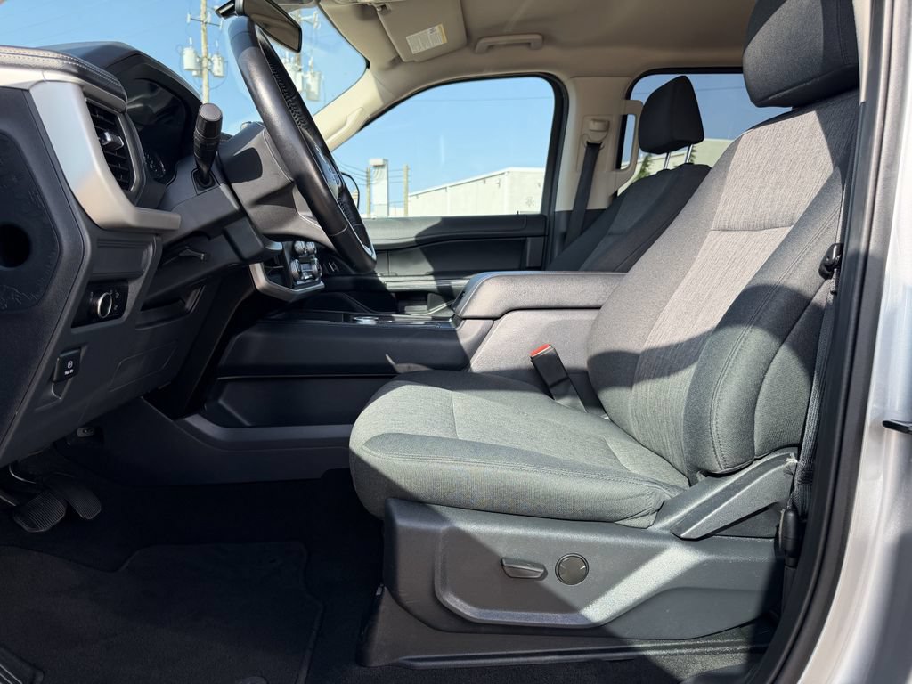 Used 2024 Ford Expedition XLT RWD image 27