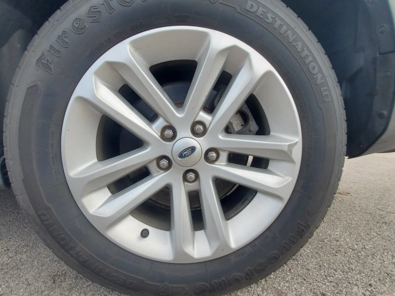 Used 2013 Ford Explorer XLT image 28