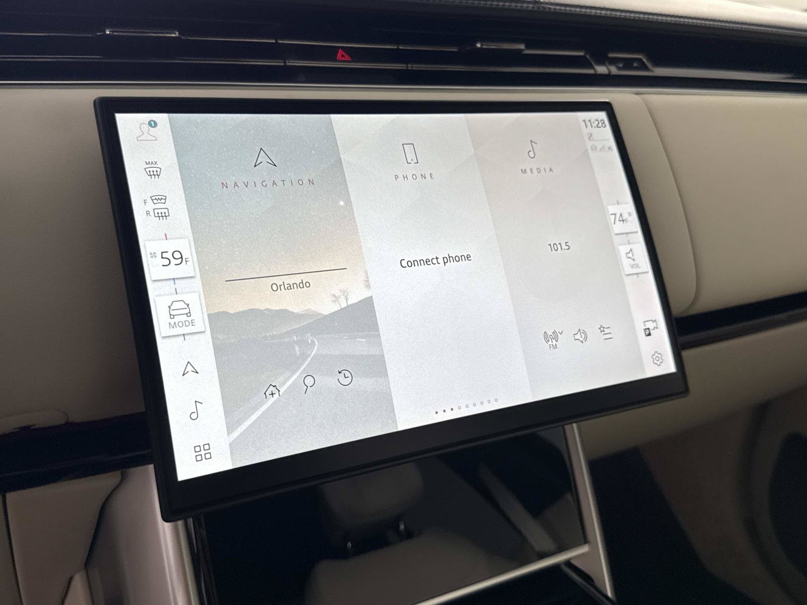 New 2026 Land Rover Range Rover Autobiography AWD/4WD image 24
