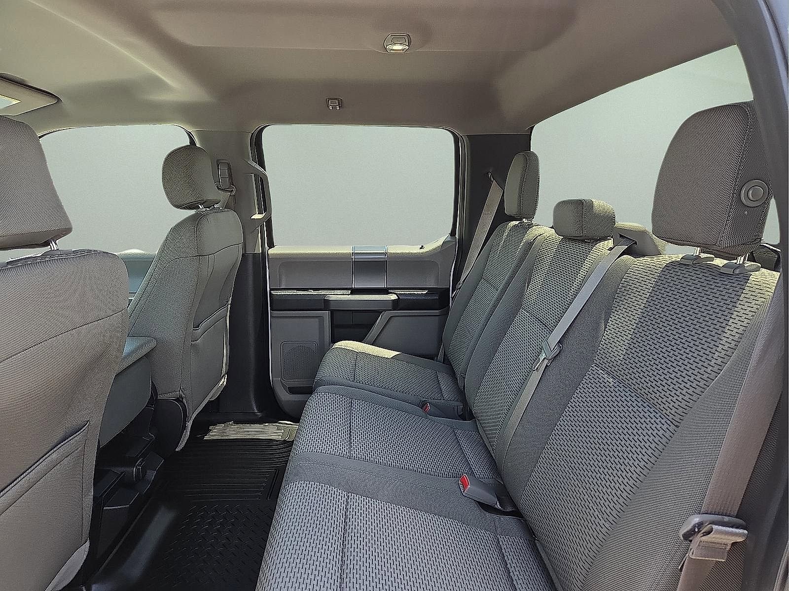 Used 2015 Ford F150 XLT w/ Equipment Group 301A Mid RWD image 10