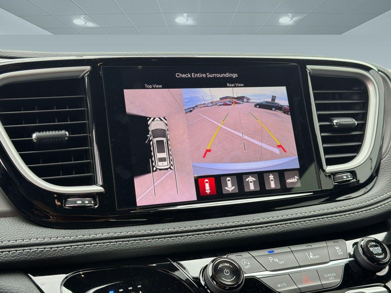 New 2026 Chrysler Pacifica Select w/ S Appearance Package FWD image 23