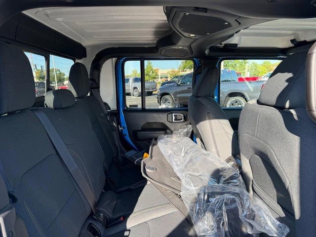 New 2025 Jeep Gladiator Willys image 10