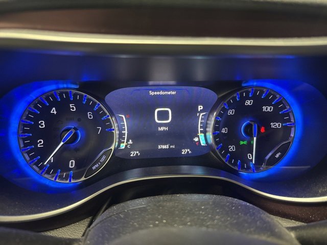 Used 2017 Chrysler Pacifica Limited w/ Advanced Safetytec Group image 18