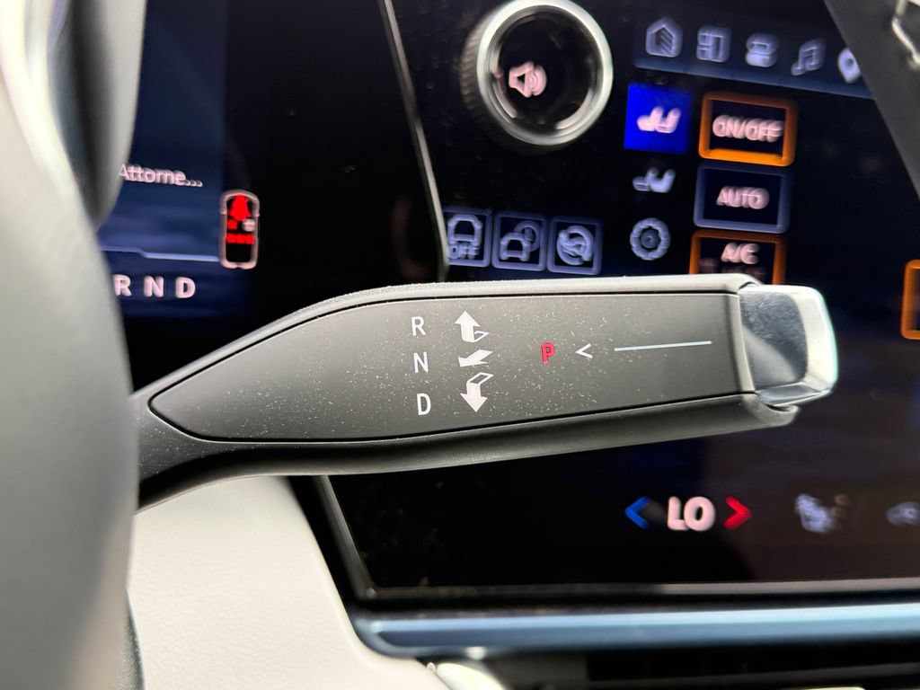 New 2026 Chevrolet Equinox EV LT FWD image 20