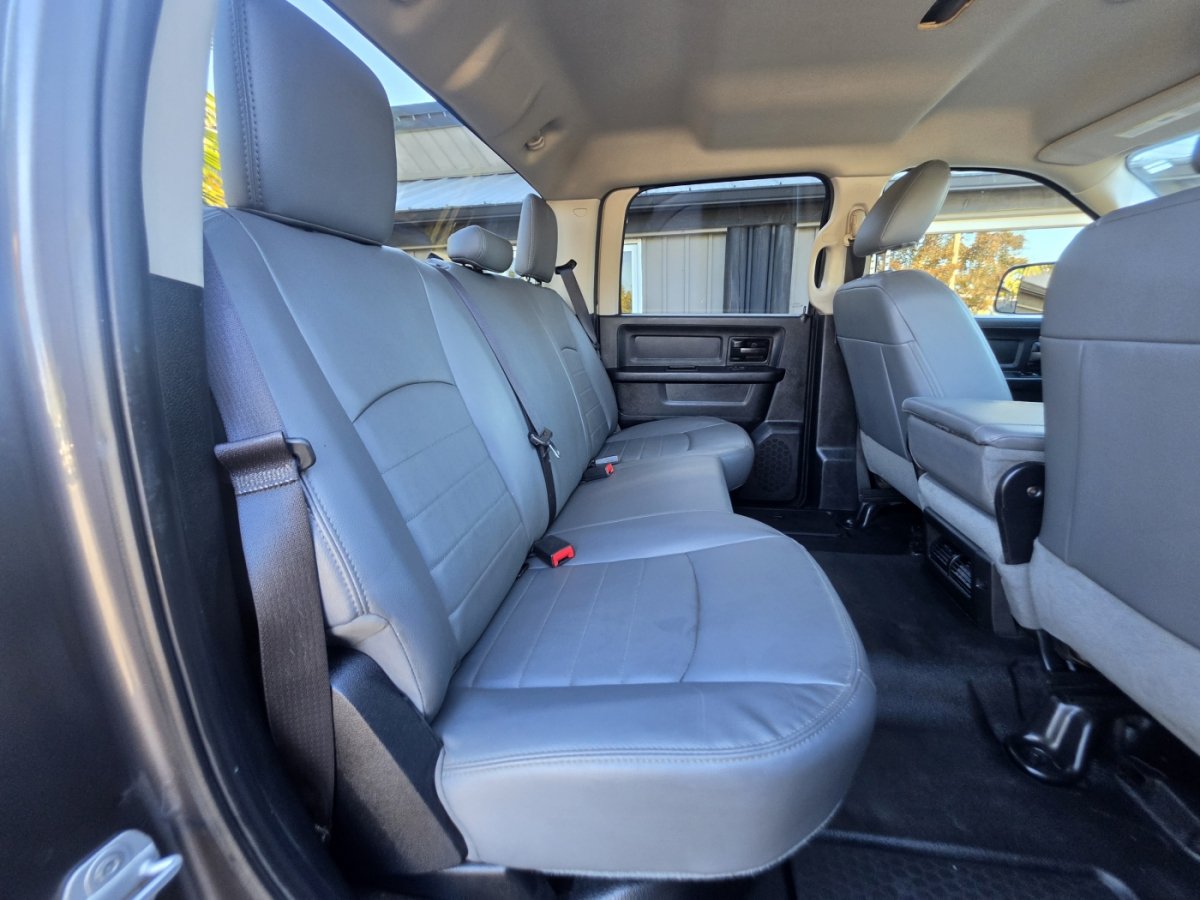 Used 2014 RAM 2500 Tradesman w/ Chrome Appearance Group AWD/4WD image 6