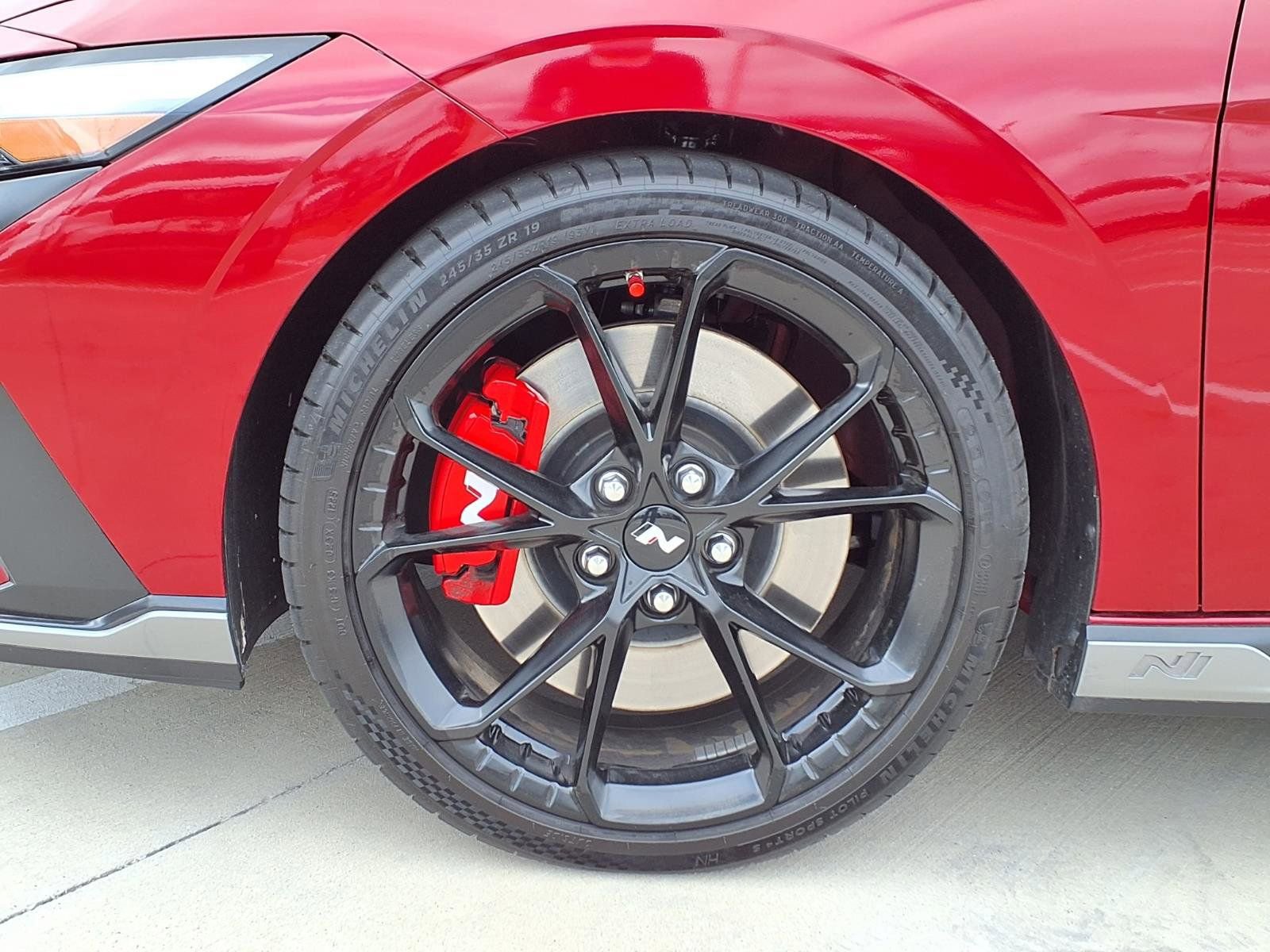 Used 2025 Hyundai Elantra N image 9