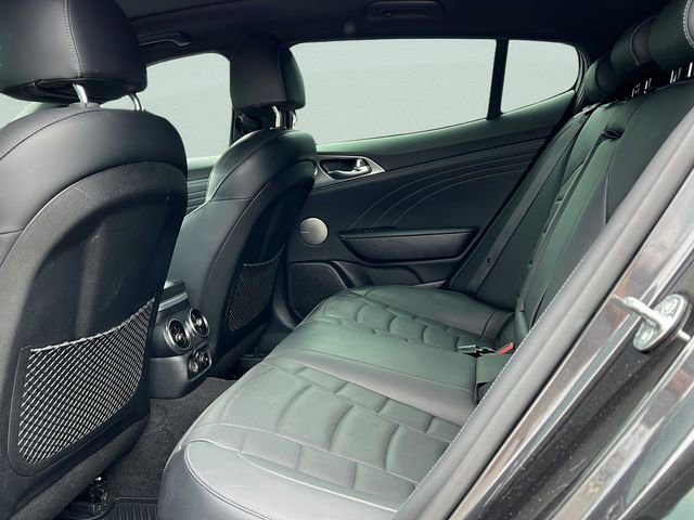 Used 2023 Kia Stinger GT2 RWD image 9