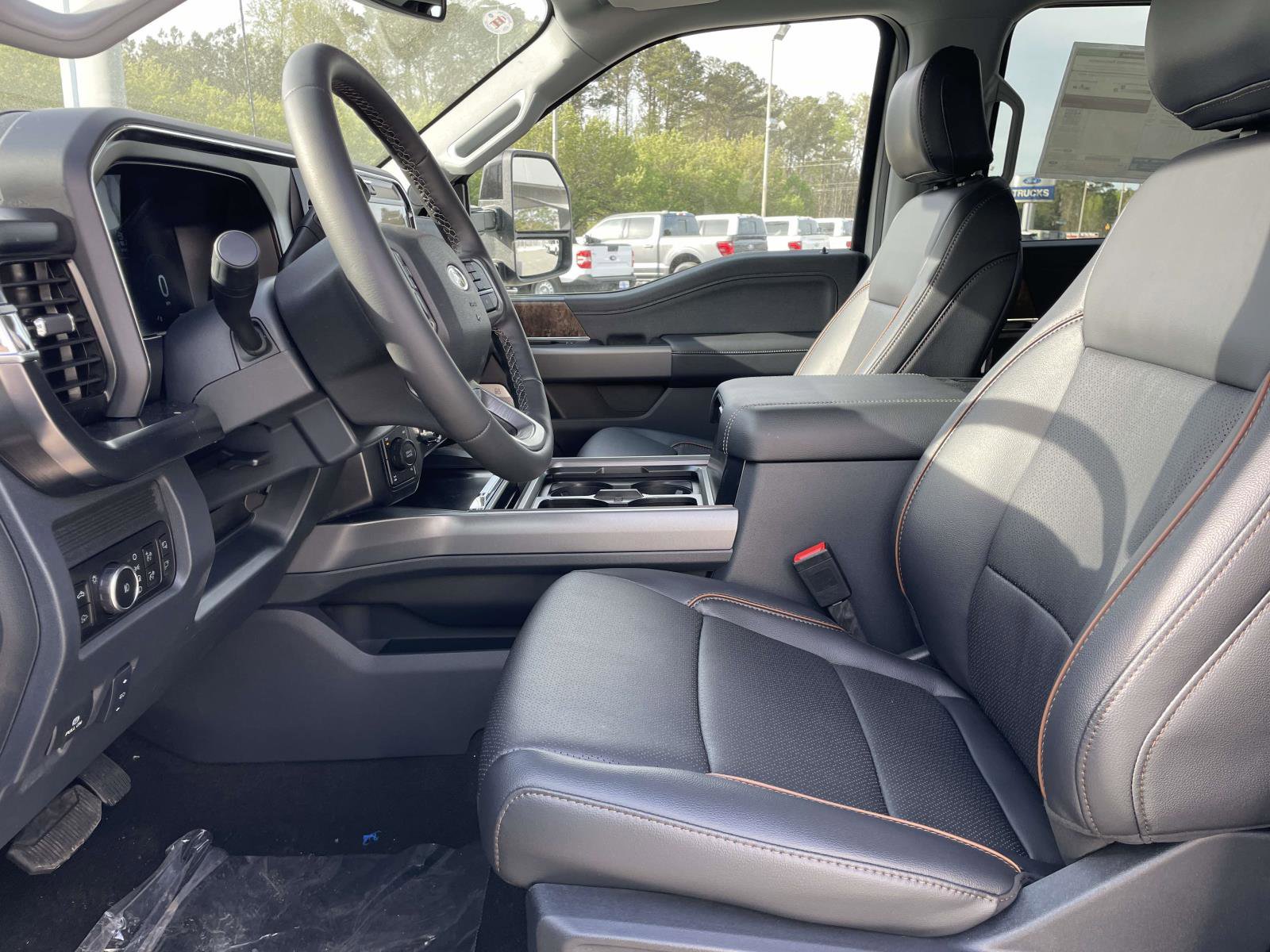 New 2026 Ford F250 Lariat w/ Black Appearance Package AWD/4WD image 16