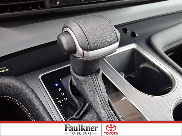 Certified 2025 Toyota Sienna XLE image 14