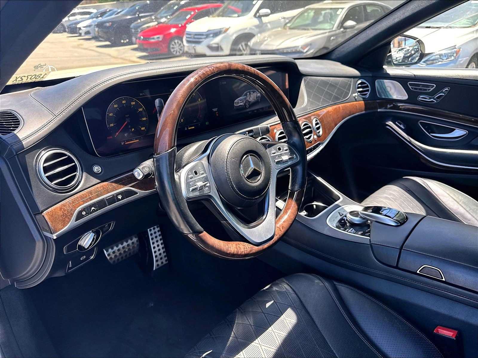 Used 2018 Mercedes-Benz S 560 Sedan image 16