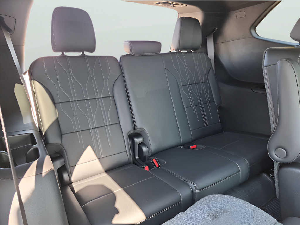 New 2026 Buick Enclave Avenir w/ Super Cruise Package FWD image 38
