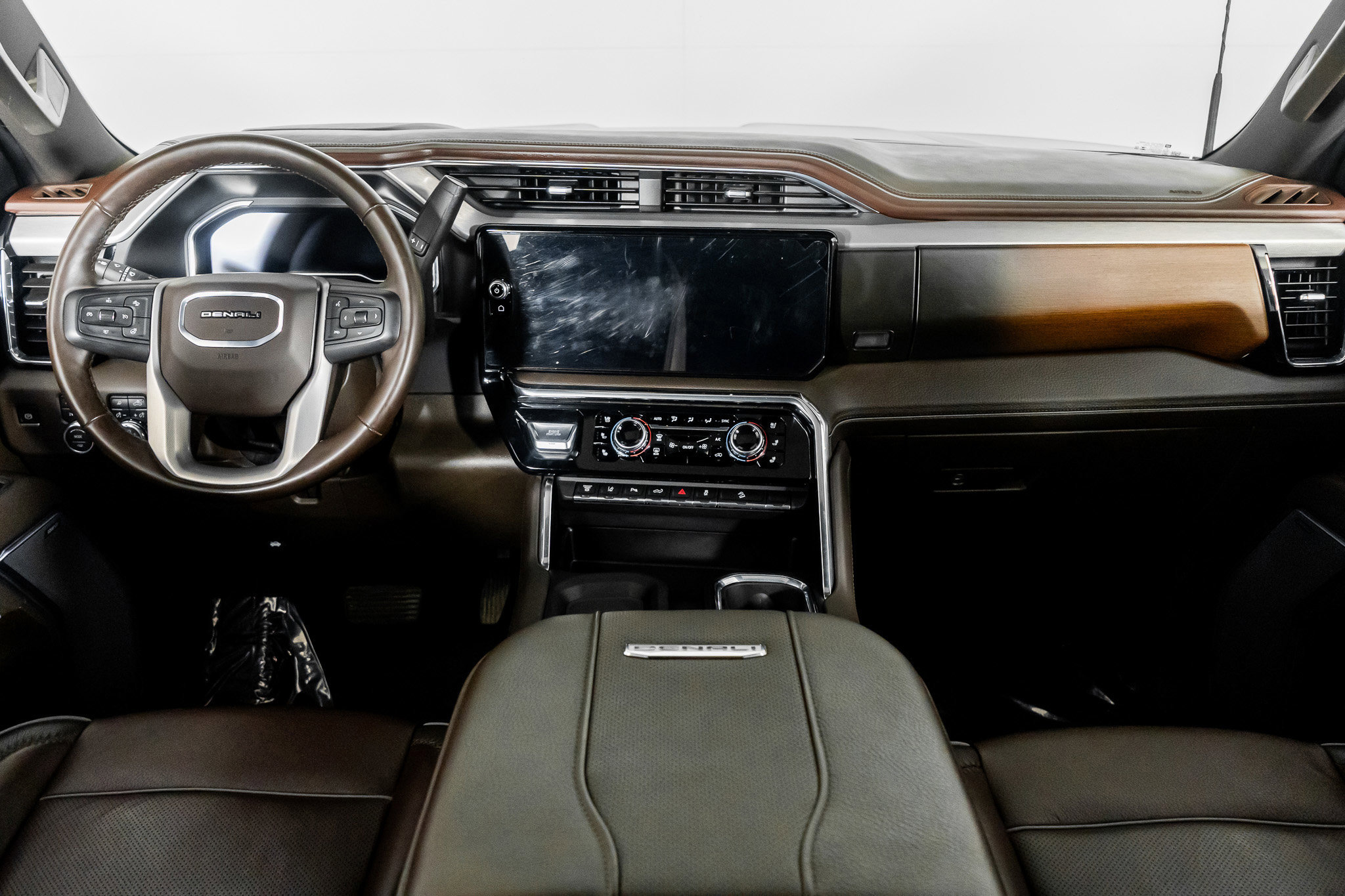 Used 2025 GMC Sierra 3500 Denali w/ Denali Reserve Package image 56