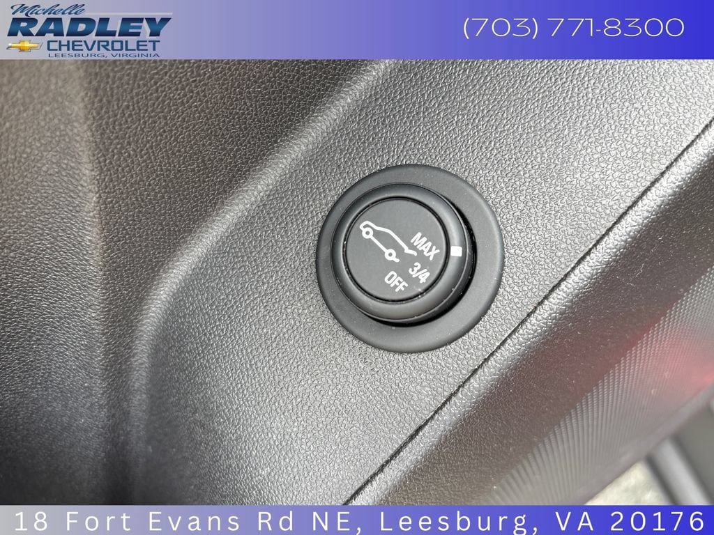 Used 2019 Chevrolet Equinox LT w/ Driver Convenience Package FWD image 14