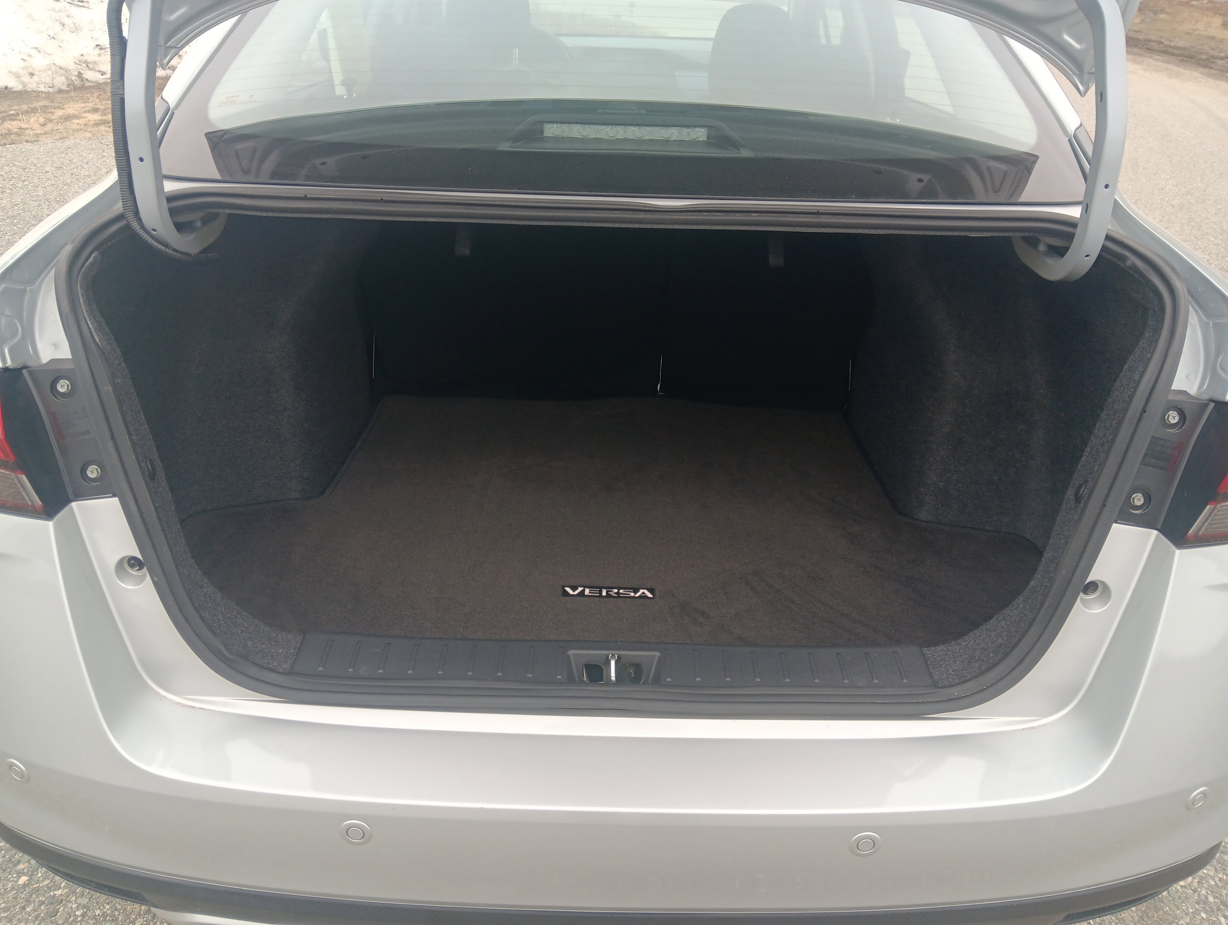 Certified 2025 Nissan Versa SV w/ Trunk Package image 17