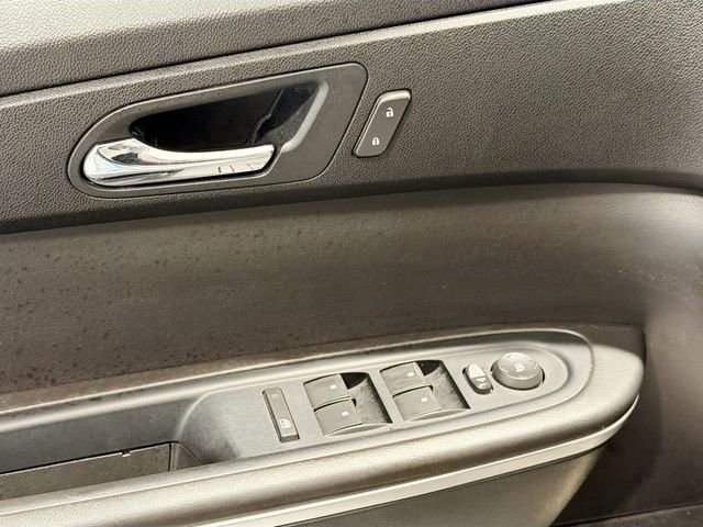 Used 2010 GMC Acadia SLE image 14