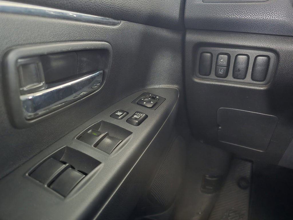 Used 2022 Mitsubishi Outlander Sport LE image 7